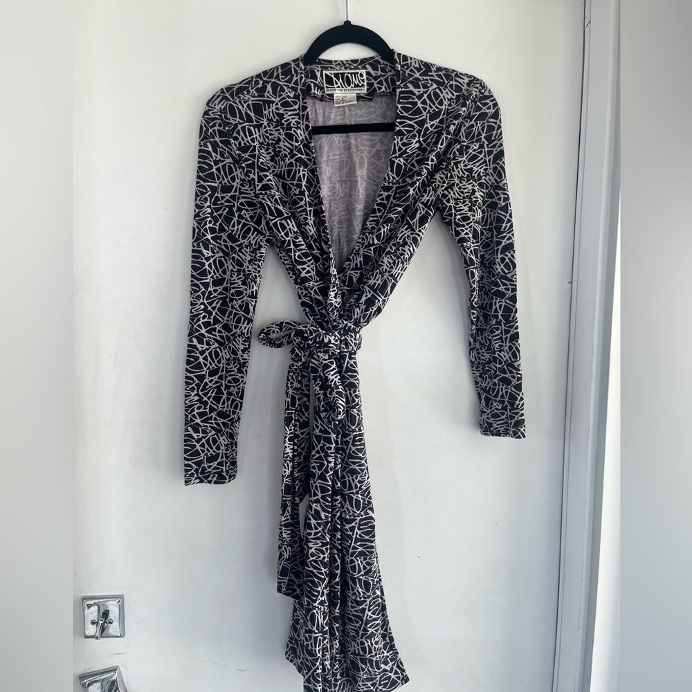 Vintage 1970s Diane Von Furstenburg wrap dress Size 6